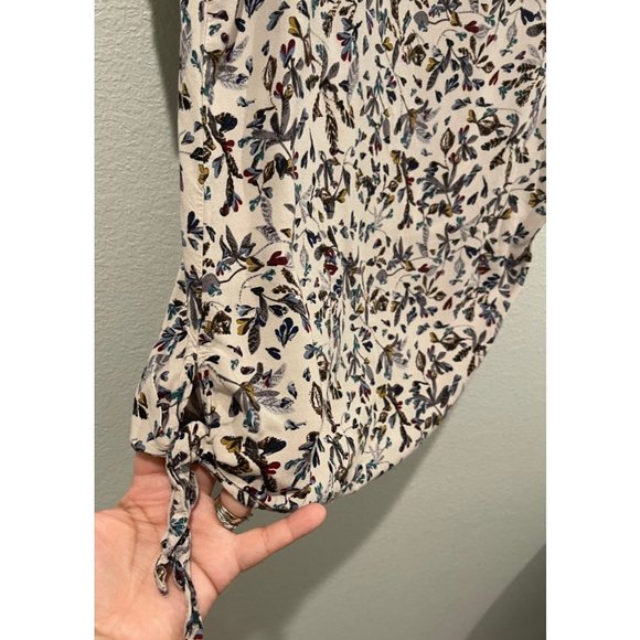 LE LIS Beige Leaves Short Sleeve Blouse - Picture 4 of 5